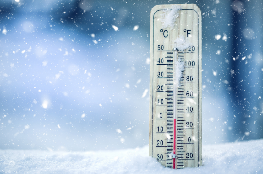Thermometer in Snow