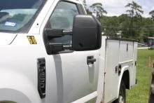 Unit #60 2019 Ford F-250, 6.2 R-cab, Service bed